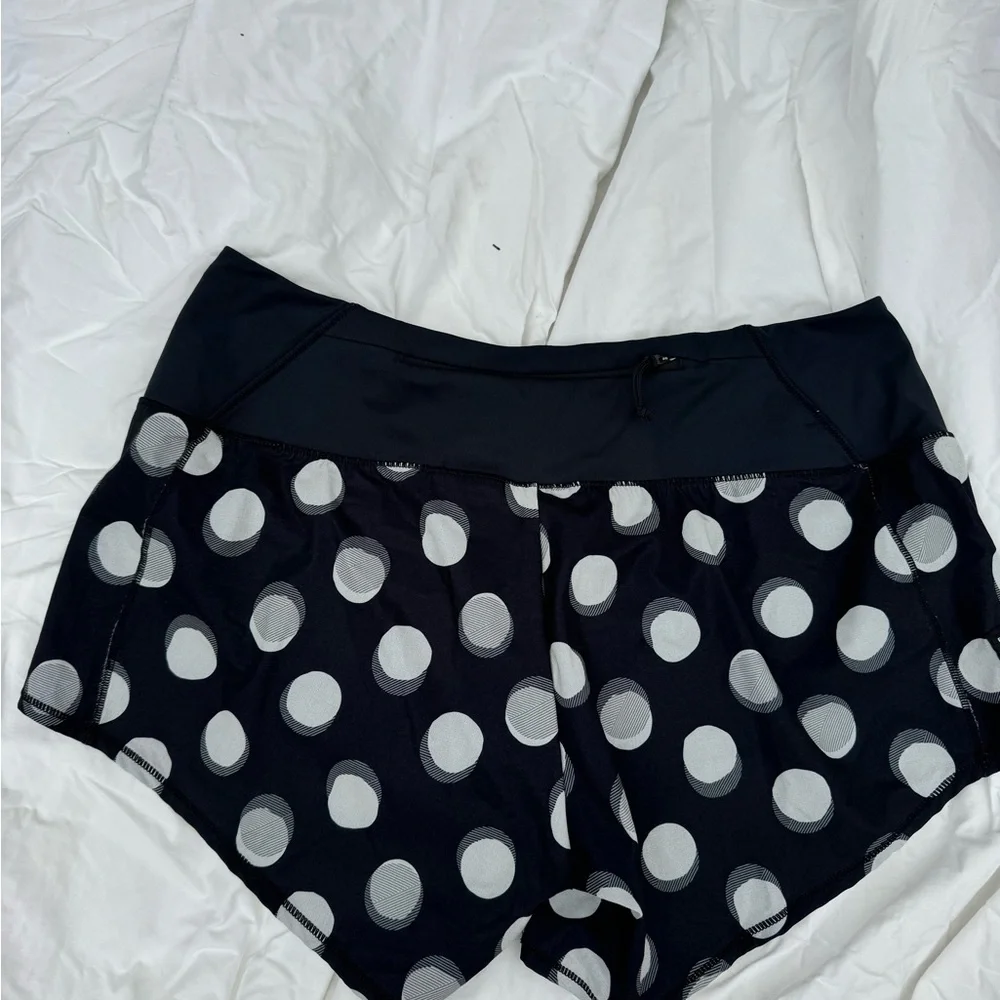 Oiselle Athletic Shorts - Picture 4 of 8
